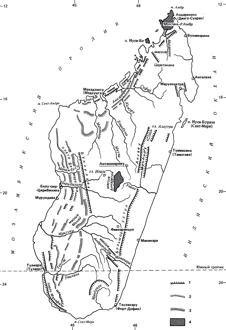 Рис. 1.1. Карта Мадагаскара (Э. Джолли, по Р. Баттистини). 1 - уступ; 2 - куэсты высотой до 200 м; 3 - куэсты высотой более 200 м; 4 - районы современного вулканизма
