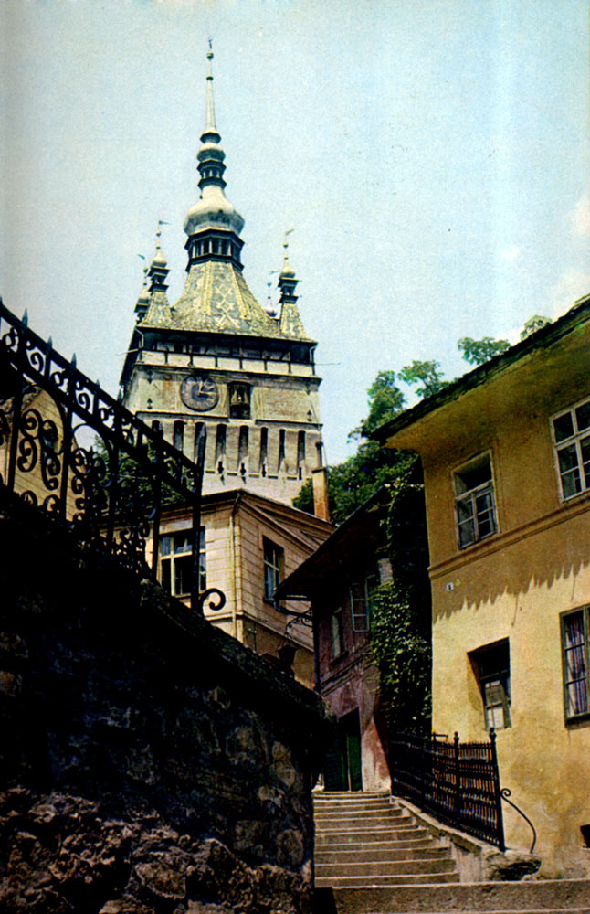 Сигишоара. Средневековый центр города с часовой башней