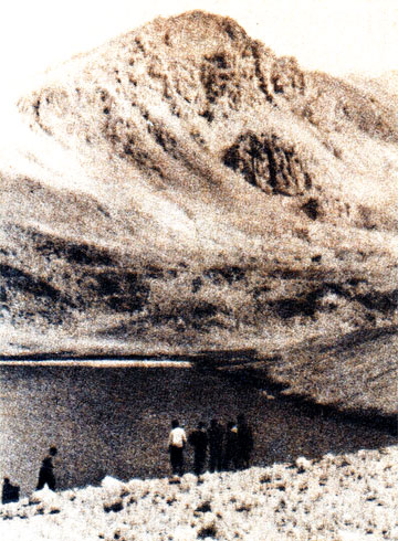 Горноеозеро Харгушкуль. Южно-Аличурский хр., Бадахшан